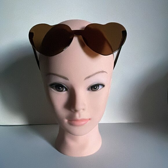 *♪ Heart shaped sunglasses Brown - 2 pair Bundle - Brand New! *♪ - Picture 9 of 15